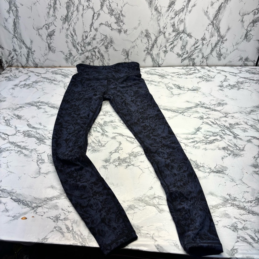 Athleta Elation Textured Tight Navy & Black Floral-Pattern Size Small Tall